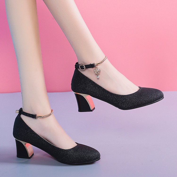 Elegant Greta Chunky Heel Pumps