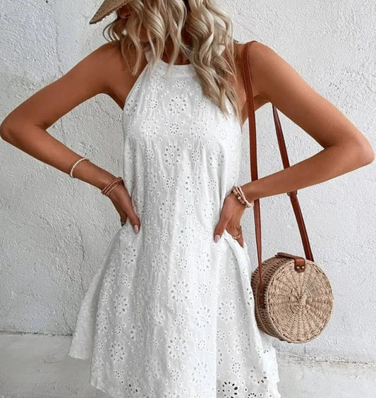 Chic Lace Sleeveless Dress Greta