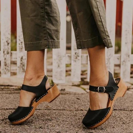 Chic Platform Sandals by Greta