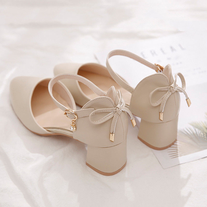 Elegant Chunky Heel Pumps by Greta 