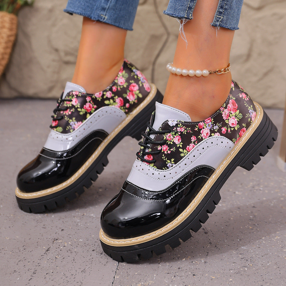 Chic Floral Greta  Plus-Size Casual Shoes