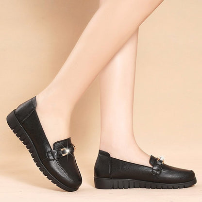 Elegant Comfort Greta  Leather Flat Loafers