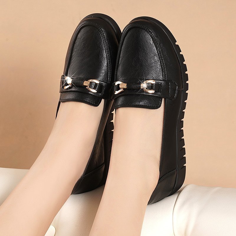 Elegant Comfort Greta  Leather Flat Loafers