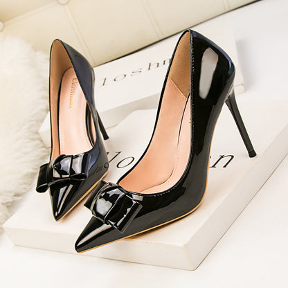Elegant Bow Pointed Heels by Greta 