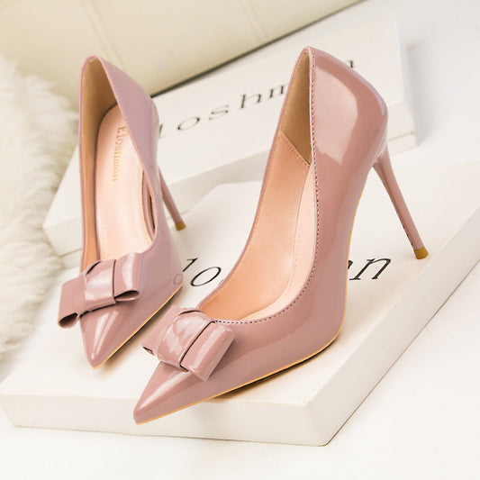 Elegant Bow Pointed Heels by Greta 
