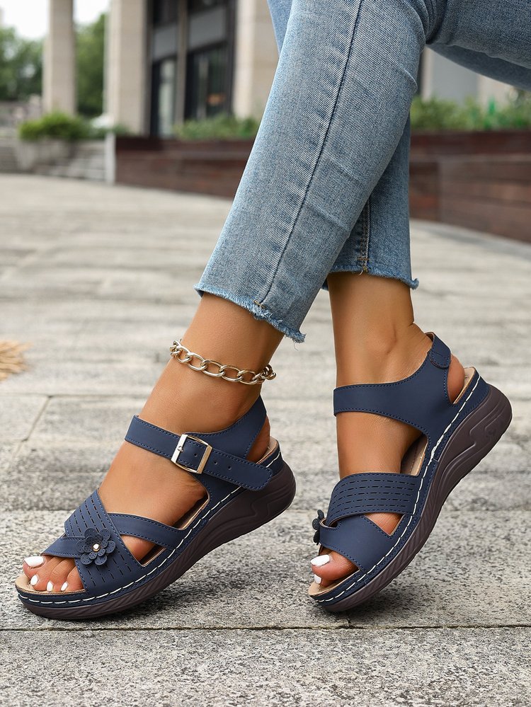 Chic Floral Greta  Plus Size Platform Sandals