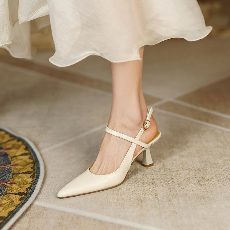 Chic Stiletto Pointed Heels by Greta 