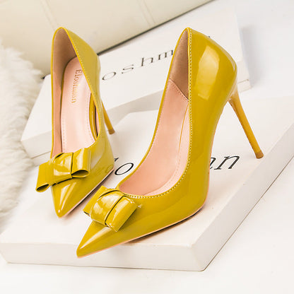 Elegant Bow Pointed Heels by Greta 