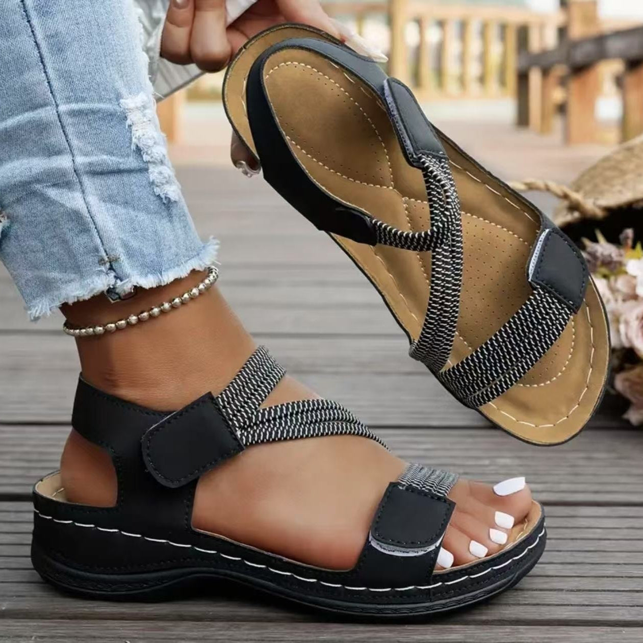 Lightweight Everyday Sandals by Greta 