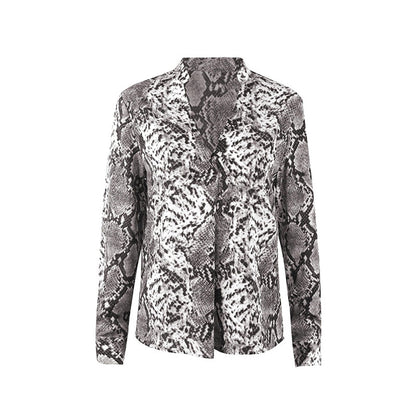 Chic Leopard Print Greta  Button-Up Top