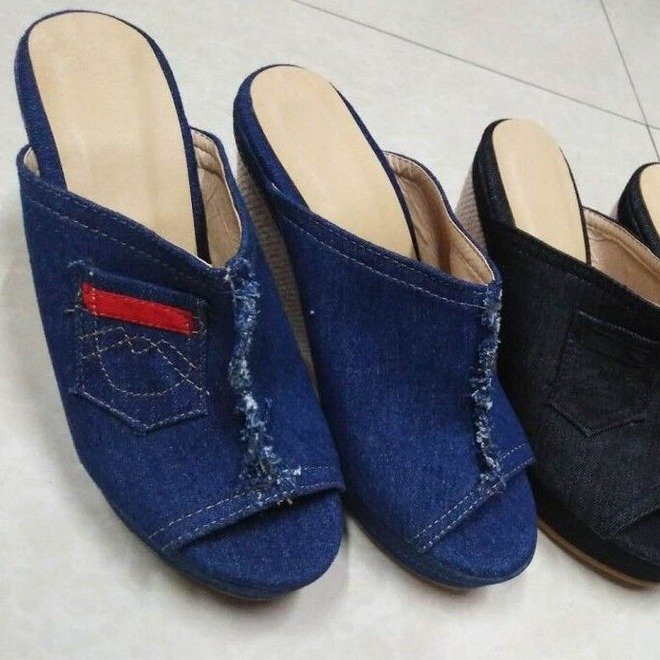 Chic Denim Wedge Sandals by Greta 