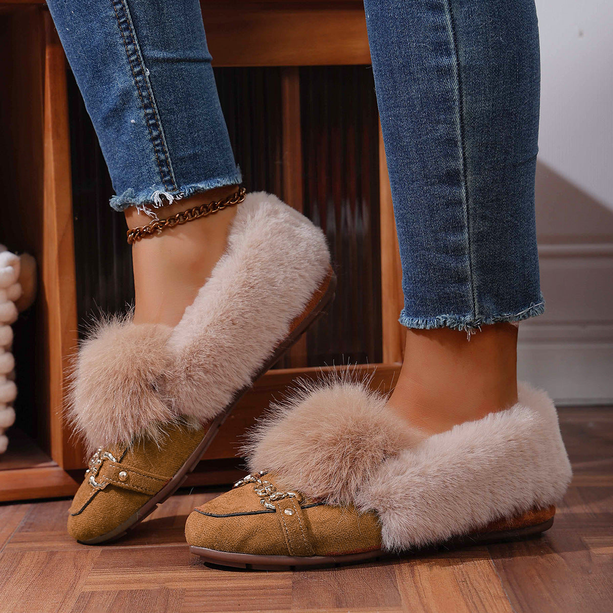 Velvet Plush Loafers by Greta 