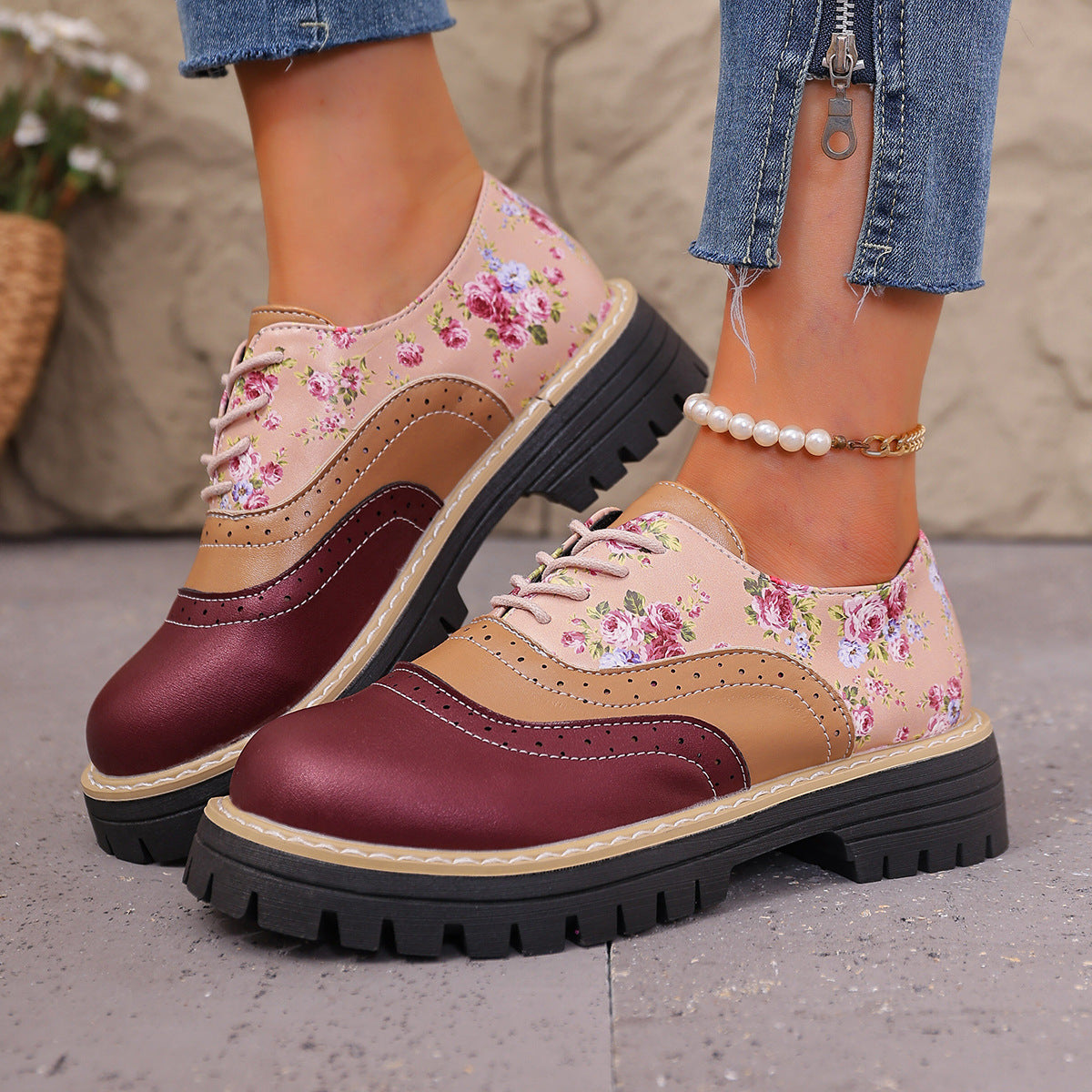Chic Floral Greta  Plus-Size Casual Shoes