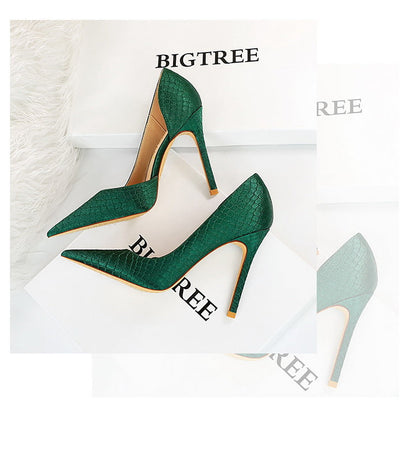 Elegant Silk Pointed Heels by Greta 