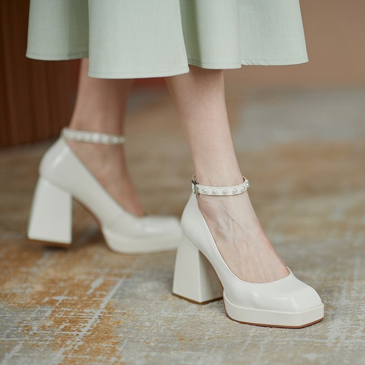 Chic Block Heel Pumps Greta  High Heels