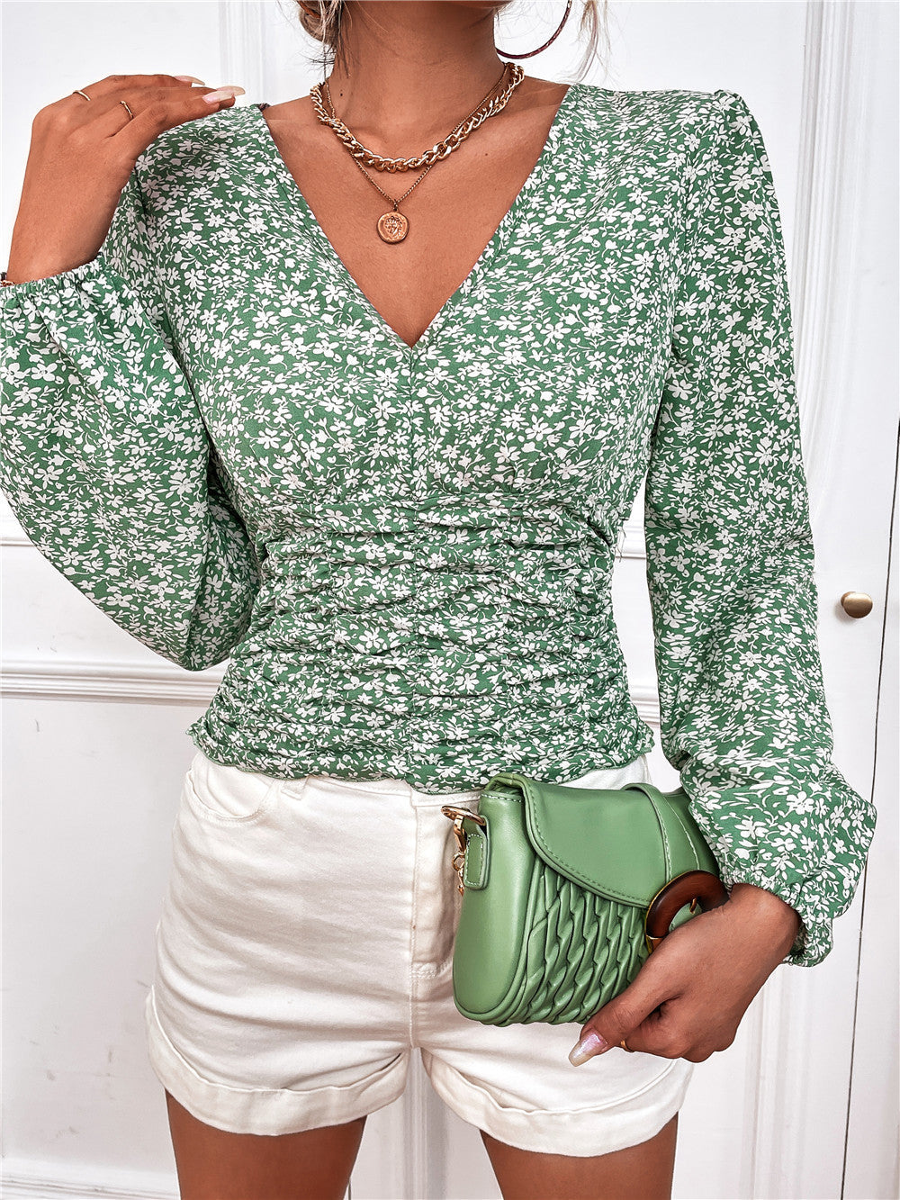 Chic Floral Long Sleeve V-Neck Top by Greta 
