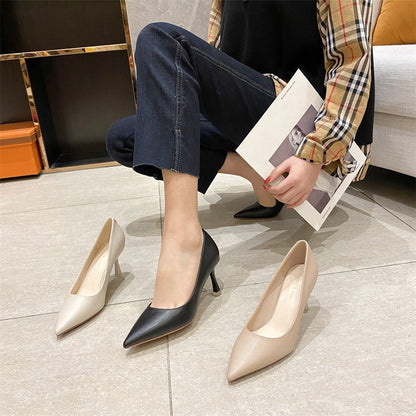Chic Pointed Toe Heels by Greta 