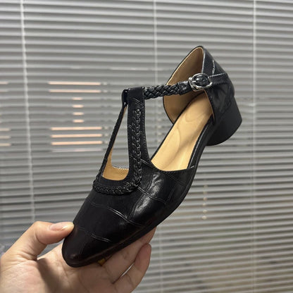 Retro Mary Jane Chunky Heels by Greta 