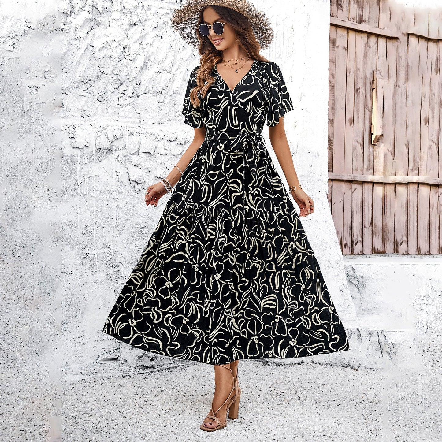 Chic Geometric Greta  Short Sleeve Midi Dress