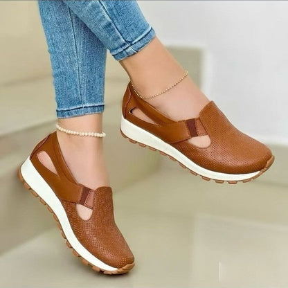 Versatile Greta  Chunky Slip-On Casual Flats