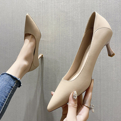 Chic Pointed Toe Heels by Greta 